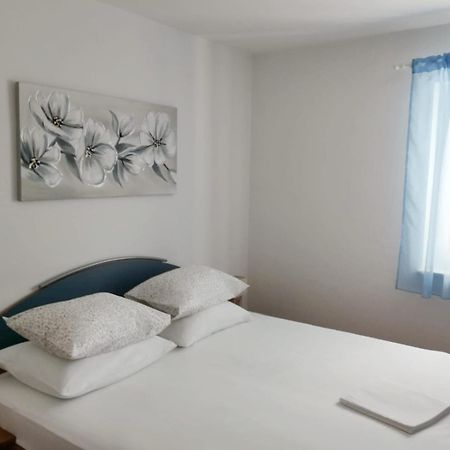 Apartment Tempera Povlja  Extérieur photo