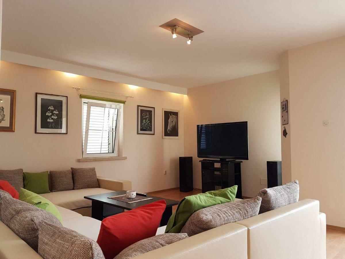 Apartment Tempera Povlja  Extérieur photo